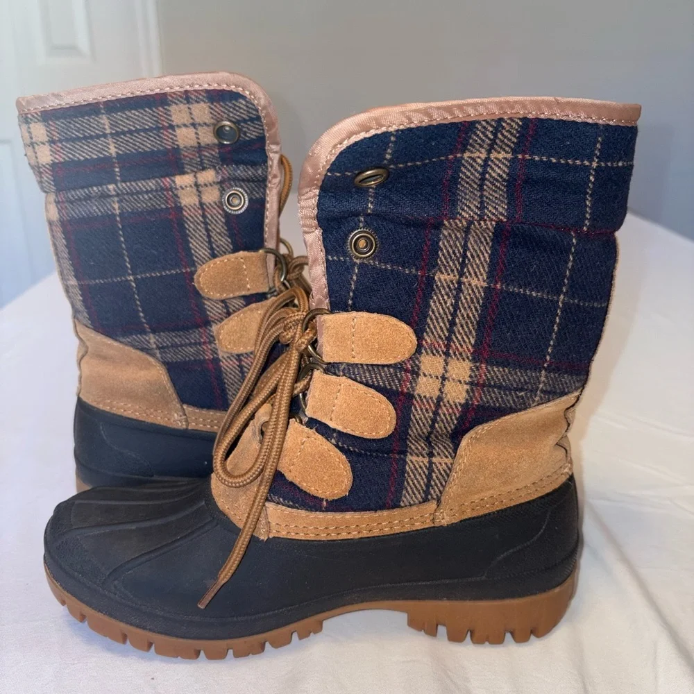 STQ Waterproof Women’s 6 Plaid Duck Boots Utility Hiking Gorpcore Essential